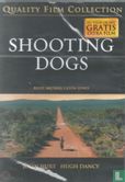 Shooting Dogs - Afbeelding 1