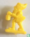 Dwarf with lantern [yellow] - Image 1