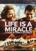 Life is a Miracle - Afbeelding 1