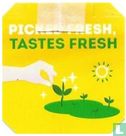 Picked Fresh Tastes Fresh / Des feuilles de thé cueillies A la main, dans chaque tasse - Image 1