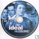 An Ideal Husband - Bild 3