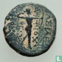 Seleukidisches Reich AE17 (Antiochos IV. Epiphanes, nackter Apollo mit Bogen) 175-164 v. Chr - Bild 1