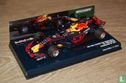Red Bull Racing TAG Heuer RB13 - Afbeelding 1