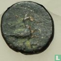 Grèce antique  AE11  (Capricorne) - Image 1