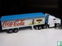Ford Aeromax 'Coca-Cola' ijsbeer - Image 2