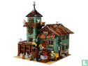 Lego 21310 Old Fishing Store - Afbeelding 2
