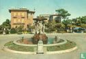 Cattolica. Fontana delle Sirene e Villa Fulgida Hotel - Bild 1