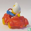 Schlumpfine im Auto
