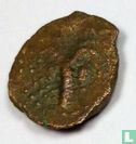 Tyre, Phönizien  AE15  (Palme, Tyche)  104-117 CE (irreg) - Bild 1