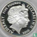 Alderney 5 pounds 2010 (PROOF - zilver) "Engagement of Prince William and Catherine Middleton" - Afbeelding 1