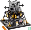 Lego 10266 NASA Apollo 11 Lunar Lander - Image 2