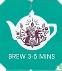 English Tea Shop  Organic Cranberry, Hibiscus & Rosehip / Brew 3-5 mins  - Image 2