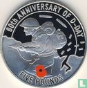 Guernesey 5 pounds 2004 (BE - argent) "60th anniversary of D-Day - Attacking soldier" - Image 2