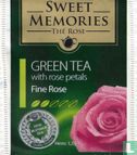 Green Tea with rose petals  - Image 1