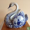 Swan - Image 3