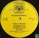 Sunny Afternoon  - Afbeelding 3