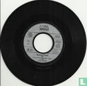007 - Image 3