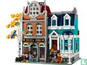 LEGO 10270 Bookshop - Image 3