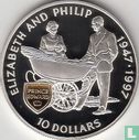 Pitcairn Islands 10 dollars 1997 (PROOF) "50th Wedding anniversary of Queen Elizabeth II and Prince Philip" - Image 2