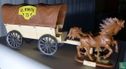 Wagon couvert avec paires de chevaux - Image 2