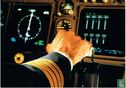 Lufthansa - Boeing 747-400 cockpit - Bild 1