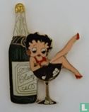 Betty Boop in champagne glas naast flesmet  - Afbeelding 1
