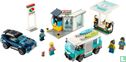 Lego 60257 Service Station - Image 2