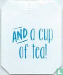 you & me / and a cup of tea! - Afbeelding 2