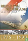 Beeld Van Nederland uit het Polygoon- & NOS-journaal 1975-1990 - [Opzienbarende nieuwsbeelden uit de Nederlandse geschiedenis] - Image 1