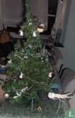 Klein kerstboompje met verlichting - Afbeelding 1