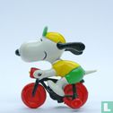Snoopy auf Fahrrad mit Stützrädern - Bild 3