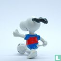Snoopy as a soccer player - Image 2