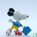 Snoopy on roller skates - Image 1