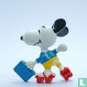 Snoopy on roller skates - Image 2