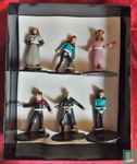 Six Star Trek figures in packaging - Image 2