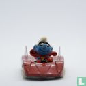 Samenzweerder Smurf in racewagen - Afbeelding 1