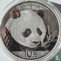 China 10 Yuan 2018 (Silber - ungefärbte) "Panda" - Bild 2
