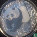 China 10 Yuan 2002 (ungefärbte) "Panda" - Bild 2