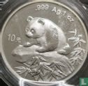 China 10 Yuan 1999 (Silber - ungefärbte) "Panda" - Bild 2