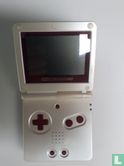 Game Boy Advance SP: Famicom Edition  - Afbeelding 1