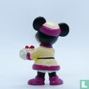 Minnie with gift - Image 2