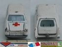 Peugeot 404 Ambulance - Image 2