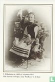 Wilhelmina in 1893 als poppenmoeder. Vlak daarna verdwijnen haar "kinderen"in de kast. - Image 1
