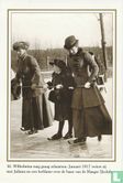 Wilhelmina mag graag schaatsen. Januari 1917 zwiert zij met Juliana en een hofdame over de baan van de Haagse IJsclub - Image 1