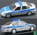 Opel Vectra B Polizei - Image 2