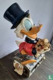 Scrooge McDuck auf der Schatztruhe - Bild 2