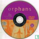 Orphans - Afbeelding 3