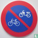 Verboden fietsen en bromfietsen te plaatsen - Image 1