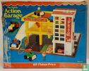Play Family Action Garage - Image 2