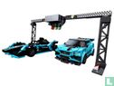 Lego 76898 Formula E Panasonic Jaguar Racing GEN2 car & Jaguar I-PACE eTROPHY - Image 3